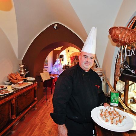 Hotel Actum Kranj Ngoại thất bức ảnh