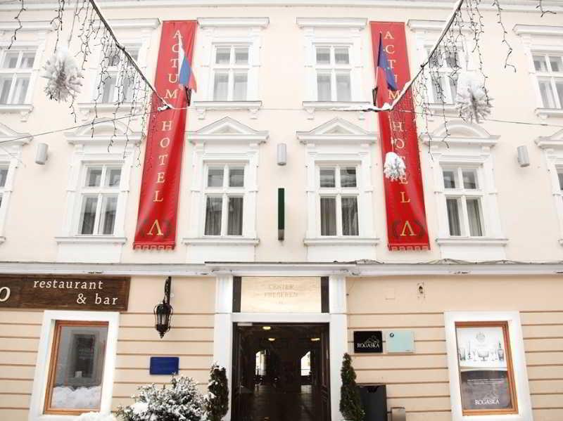 Hotel Actum Kranj Ngoại thất bức ảnh