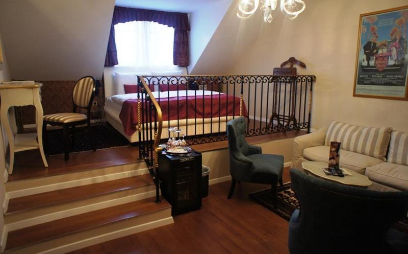 Hotel Actum Kranj Ngoại thất bức ảnh